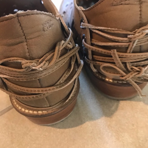 Shoes - Picture 2 of 9